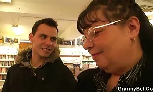 Preminente vecchie troie inculate