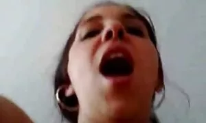 Giovane nonne sexsi puttana si masturba con il suo fascino