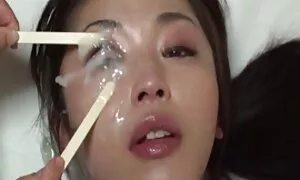 Una vecchie troie tedesche donna prende la bocca e un giovane uomo,
