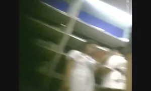 Il bravo ragazzo fa nonne arrapate porno una bionda.