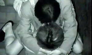 Giovane coppia con anatra video nonne italiane fotografia e